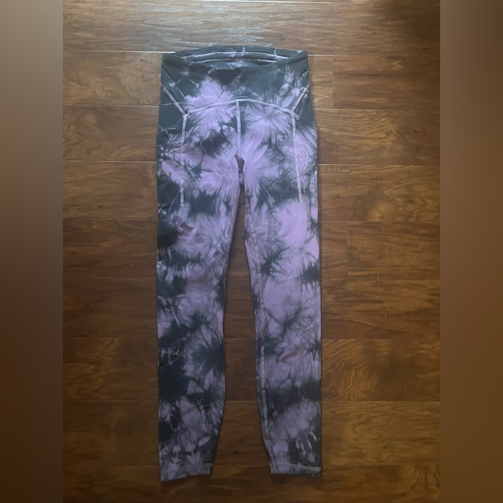 🍋LIKE NEW Lululemon Power Thru HR Tight 25” - Wisteria Purple/Graphite Grey - 6